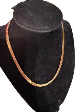 SHASHI Gold Herringbone Choker Necklace 7” drop